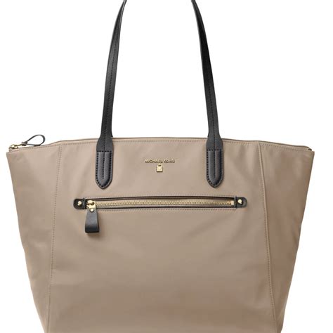 michael kors kelsey tote.